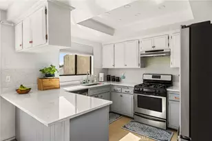 320 W 220th Unit 4, Carson, CA 90745 - Photo 15