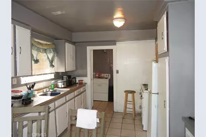 1438 W 95th Street, Los Angeles, CA 90047 - Photo 17