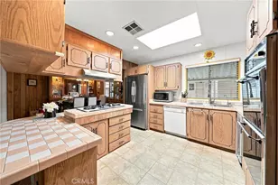 1919 W Coronet Ave, Anaheim, CA 92801 - Photo 9