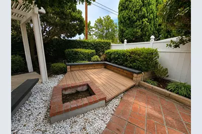 6273 Bataan, Cypress, CA 90630 - Photo 31