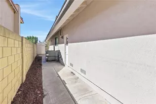 10716 Felson Cir, Cerritos, CA 90703 - Photo 35