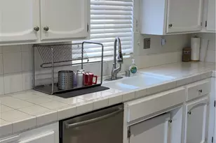 26623 Amhurst Ct, Sun City, CA 92586 - Photo 9