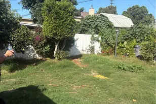 529 E 224th St, Carson, CA 90745 - Photo 3