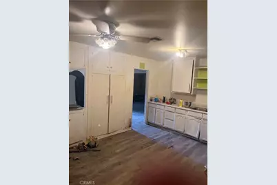 529 E 224th Street, Carson, CA 90745 - Photo 3
