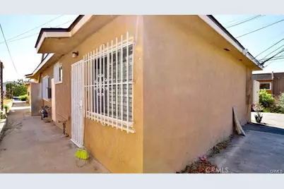 1877 S Cloverdale, Los Angeles, CA 90019 - Photo 23