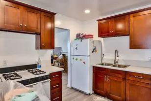 1877 S Cloverdale, Los Angeles, CA 90019 - Photo 25