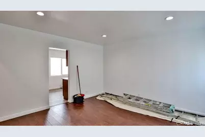 1877 S Cloverdale, Los Angeles, CA 90019 - Photo 19
