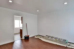 1877 S Cloverdale, Los Angeles, CA 90019 - Photo 19