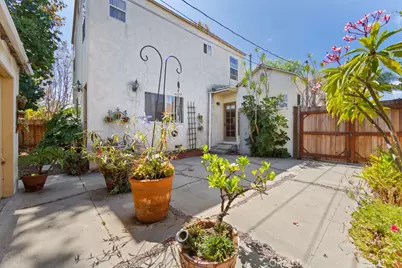 3730 Rose Avenue, Long Beach, CA 90807 - Photo 45