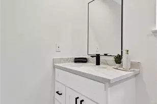 12412 Viarna, Cerritos, CA 90703 - Photo 21