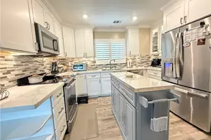 2385 Via Mariposa, Laguna Woods, CA 92637 - Photo 17