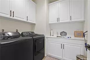 14996 Cavetto Ln, Fontana, CA 92336 - Photo 9