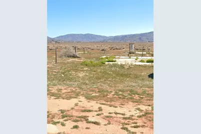 22724 Thunderbird Road, Apple Valley, CA 92307 - Photo 1
