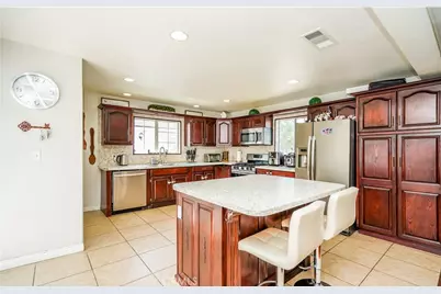 1800 E Hardwick, Long Beach, CA 90807 - Photo 9