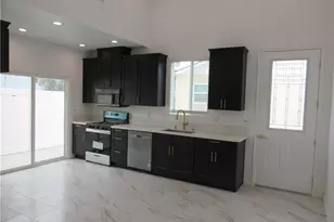 9857 Belmont, Bellflower, CA 90706 - Photo 35