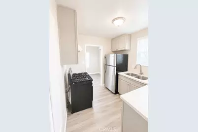 404 E Freeland, Long Beach, CA 90807 - Photo 7