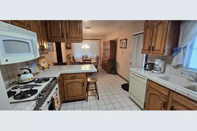 18505 Elaine, Artesia, CA 90701 - Photo 11