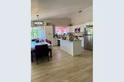 12810 E Avenue X, Pearblossom, CA 93553 - Photo 13