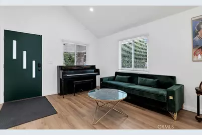 4950 Aldama, Los Angeles, CA 90042 - Photo 9