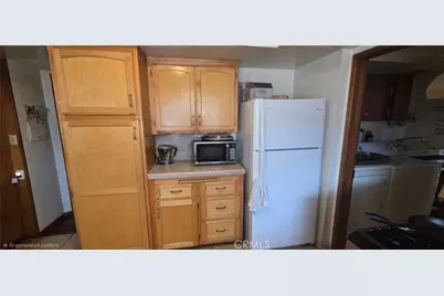 18501 Elaine, Artesia, CA 90701 - Photo 7
