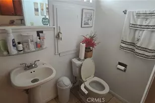 18501 Elaine, Artesia, CA 90701 - Photo 13