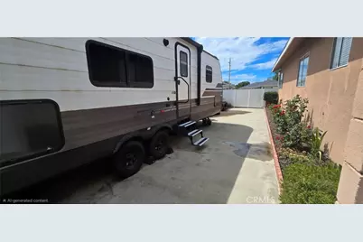 18502 Horst, Artesia, CA 90701 - Photo 3