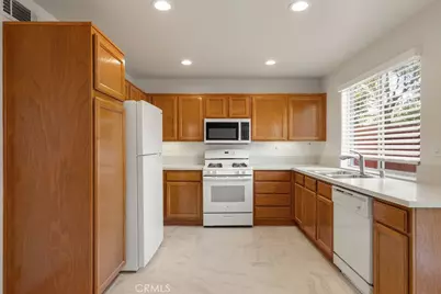 2037 Pine Hurst, Hawthorne, CA 90250 - Photo 13