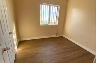 11842 Success, Los Angeles, CA 90059 - Photo 11