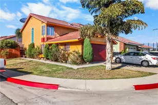 571 W Cypress Cir, Compton, CA 90220 - Photo 3