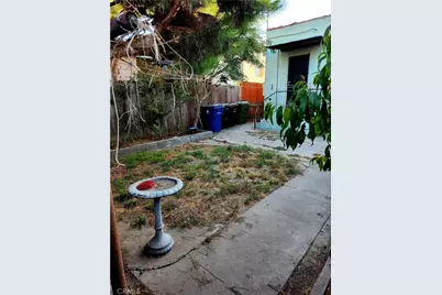 6812 S Van Ness, Los Angeles, CA 90047 - Photo 25