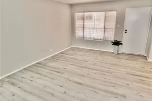 545 Chestnut Ave, Long Beach, CA 90802 - Photo 3