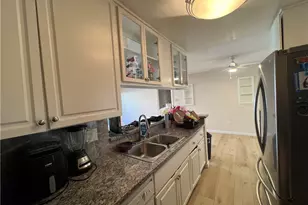 2521 W Sunflower Ave, Santa Ana, CA 92704 - Photo 13