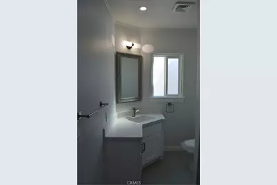10340 Jackson Avenue, South Gate, CA 90280 - Photo 11
