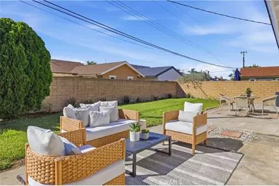 17781 Flintstone Lane, Huntington Beach, CA 92647 - Photo 23