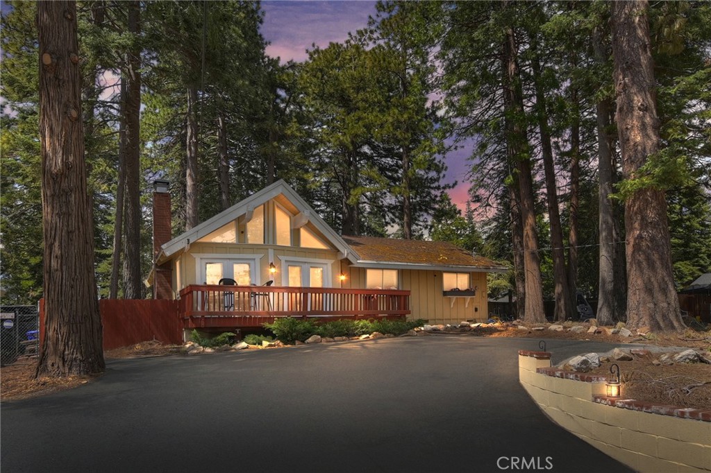 31392 Onacrest Dr, Running Springs, CA 92382 MLS RW23089469