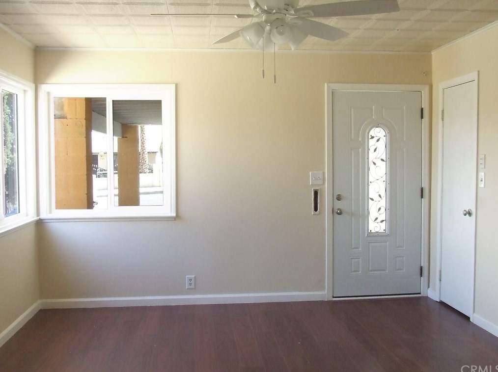 1725 Forane St, Barstow CA  92311-5611 exterior