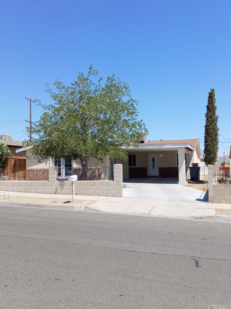 1725 Forane St, Barstow CA  92311-5611 exterior