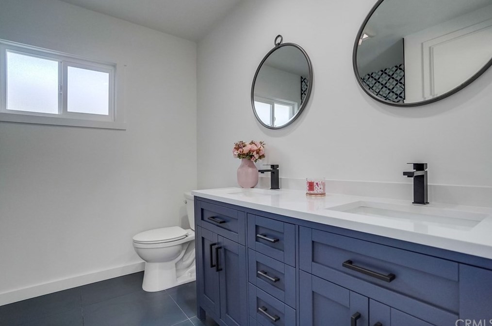 1441 52nd St, Los Angeles CA  90011-4903 exterior