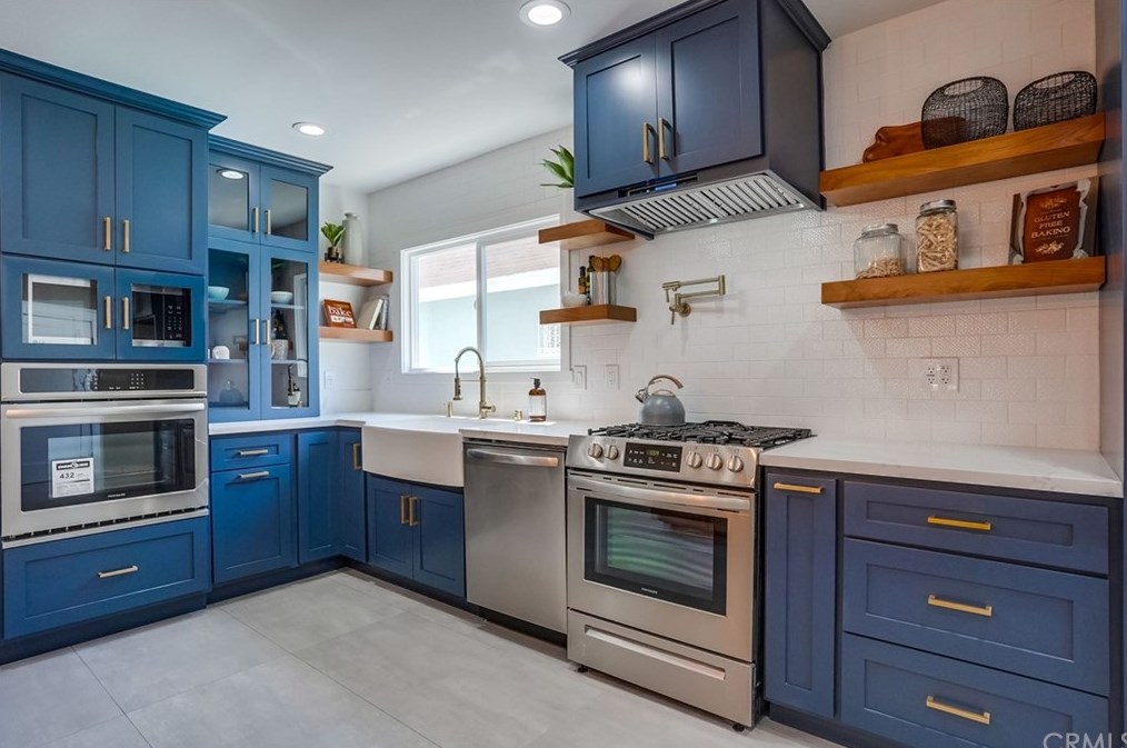 1441 52nd St, Los Angeles CA  90011-4903 exterior