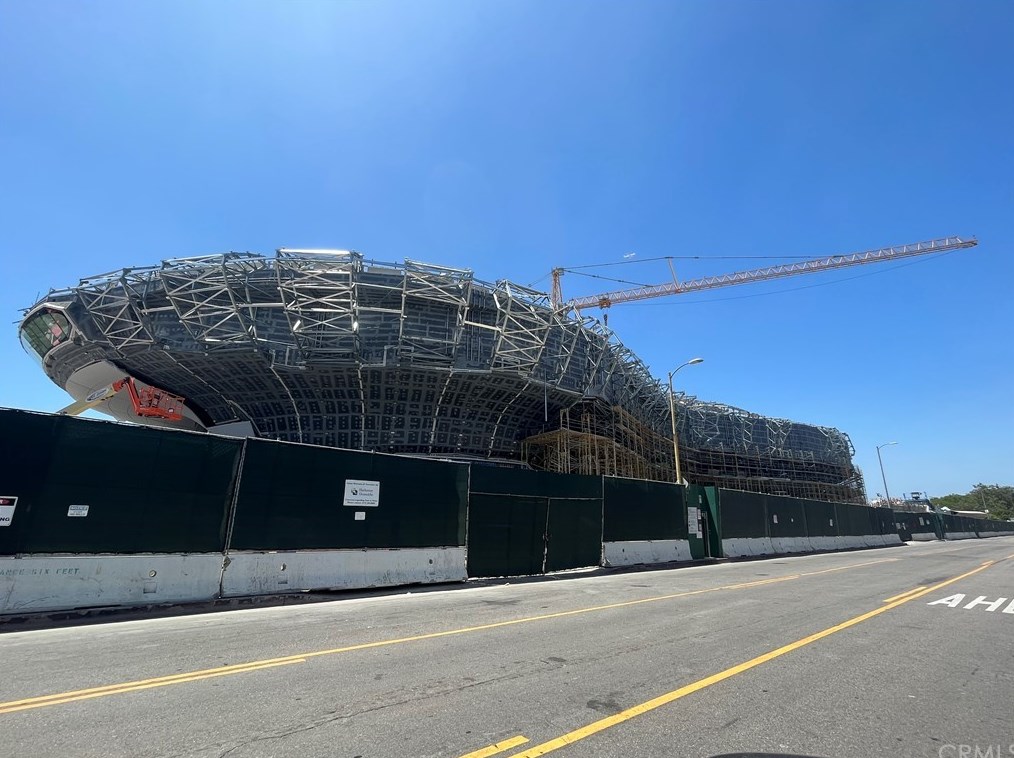 1441 52nd St, Los Angeles CA  90011-4903 exterior