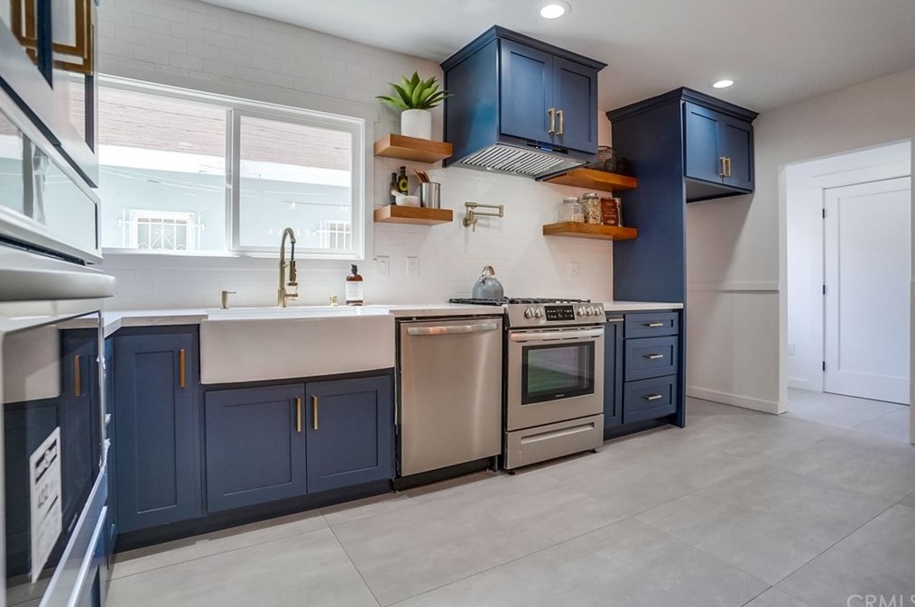 1441 52nd St, Los Angeles CA  90011-4903 exterior