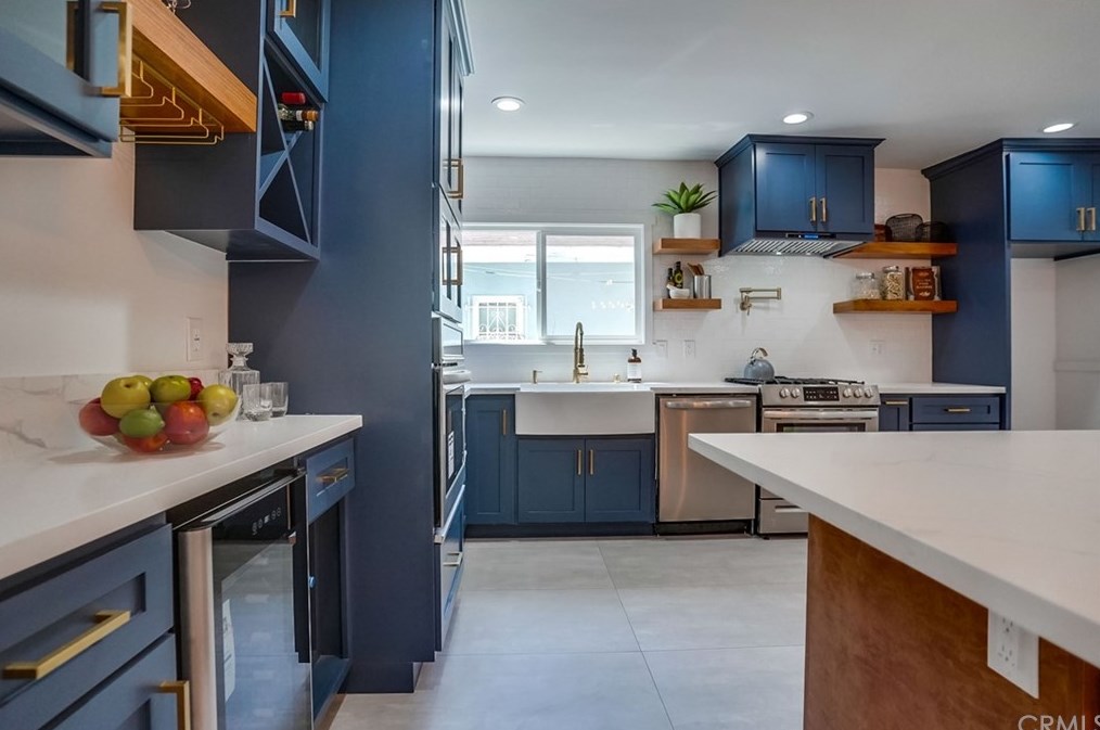 1441 52nd St, Los Angeles CA  90011-4903 exterior