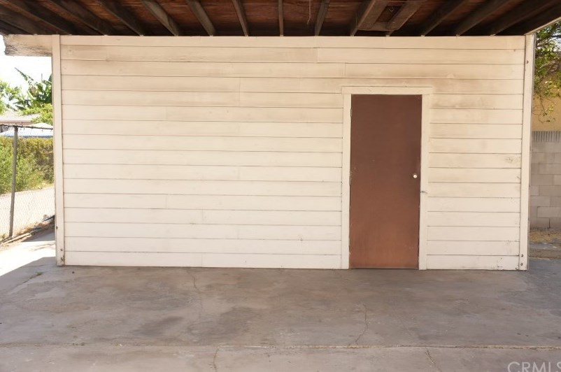 1034 52nd St, Los Angeles CA  90011-4606 exterior