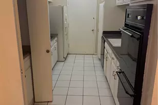 5339 Newcastle Ave, Encino, CA 91316 - Photo 11