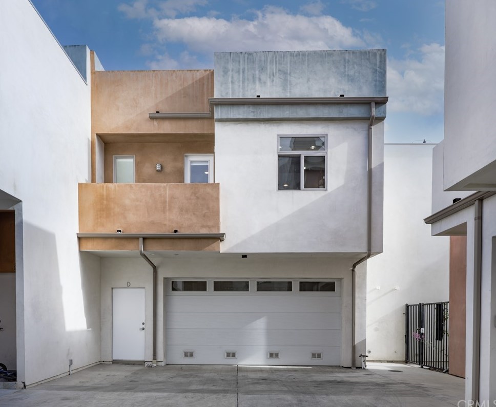 1225 Grand Ave, El Segundo CA 90245-4217 exterior