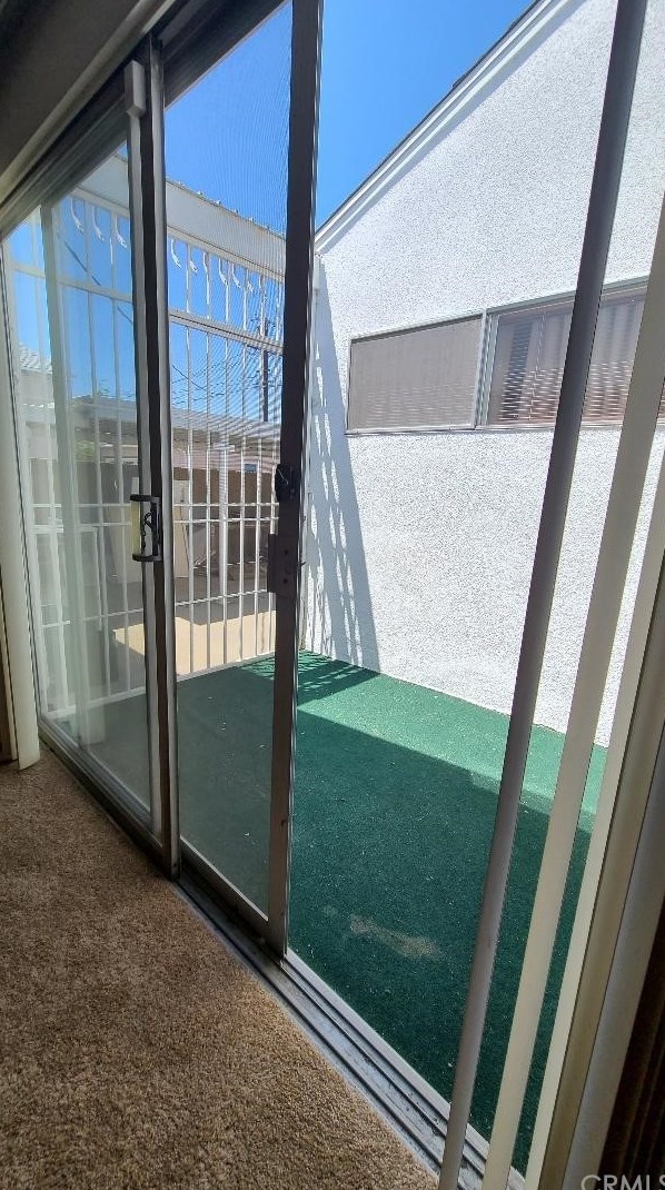 725 110 St, Los Angeles CA  90044-4322 exterior