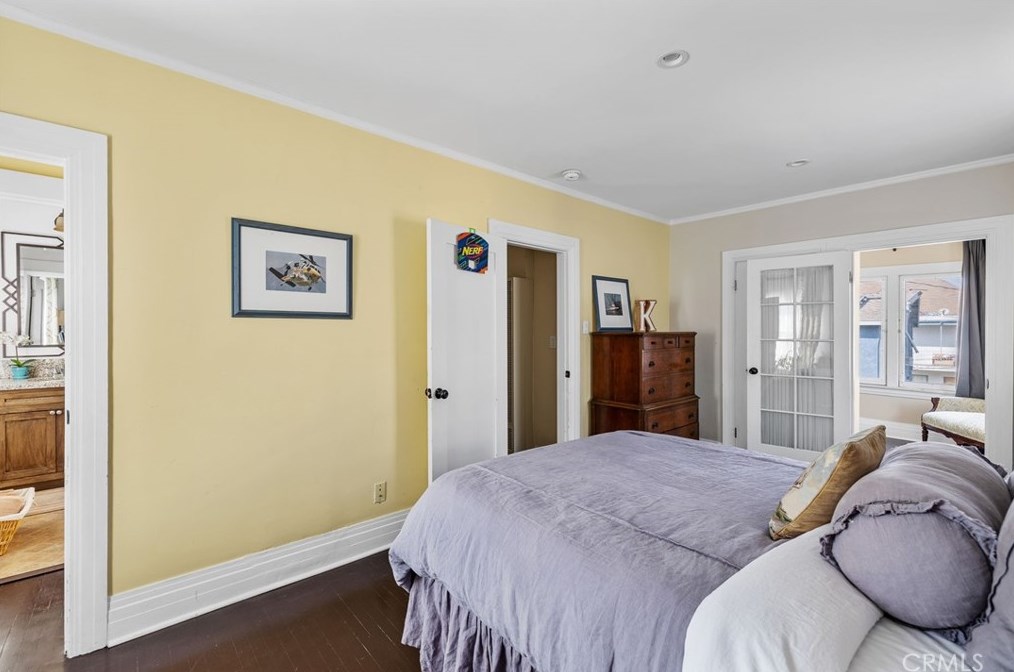 2754 Kenwood Ave, Los Angeles CA  90007-2106 exterior