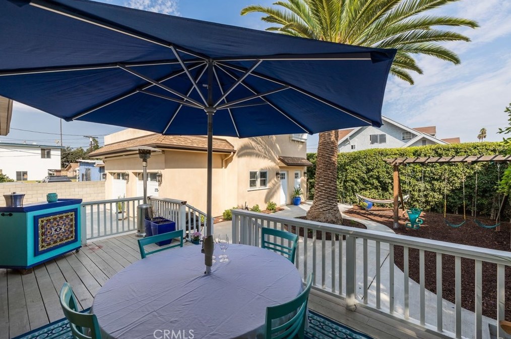 2754 Kenwood Ave, Los Angeles CA  90007-2106 exterior