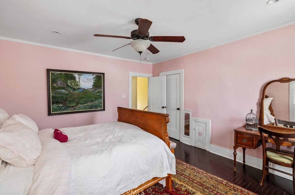 2754 Kenwood Ave, Los Angeles CA  90007-2106 exterior