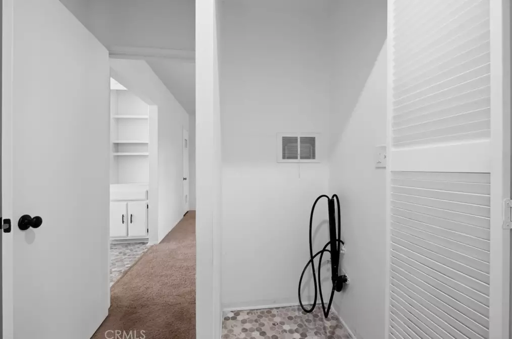 5829 Bowcroft St, Los Angeles CA  90016-4951 exterior